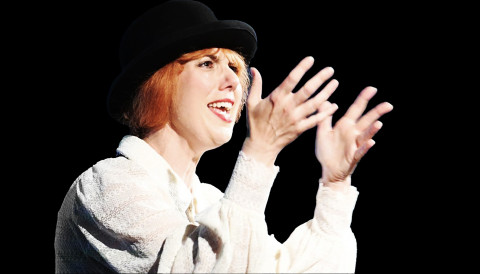 Sprecherin, Stimmtrainerin, Performerin und Dramaturgin Sarah Giese