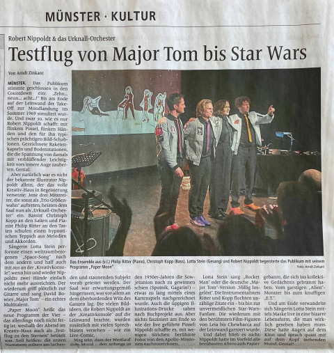 Ein Zeitungsbericht über den Testflug von Paper Moon